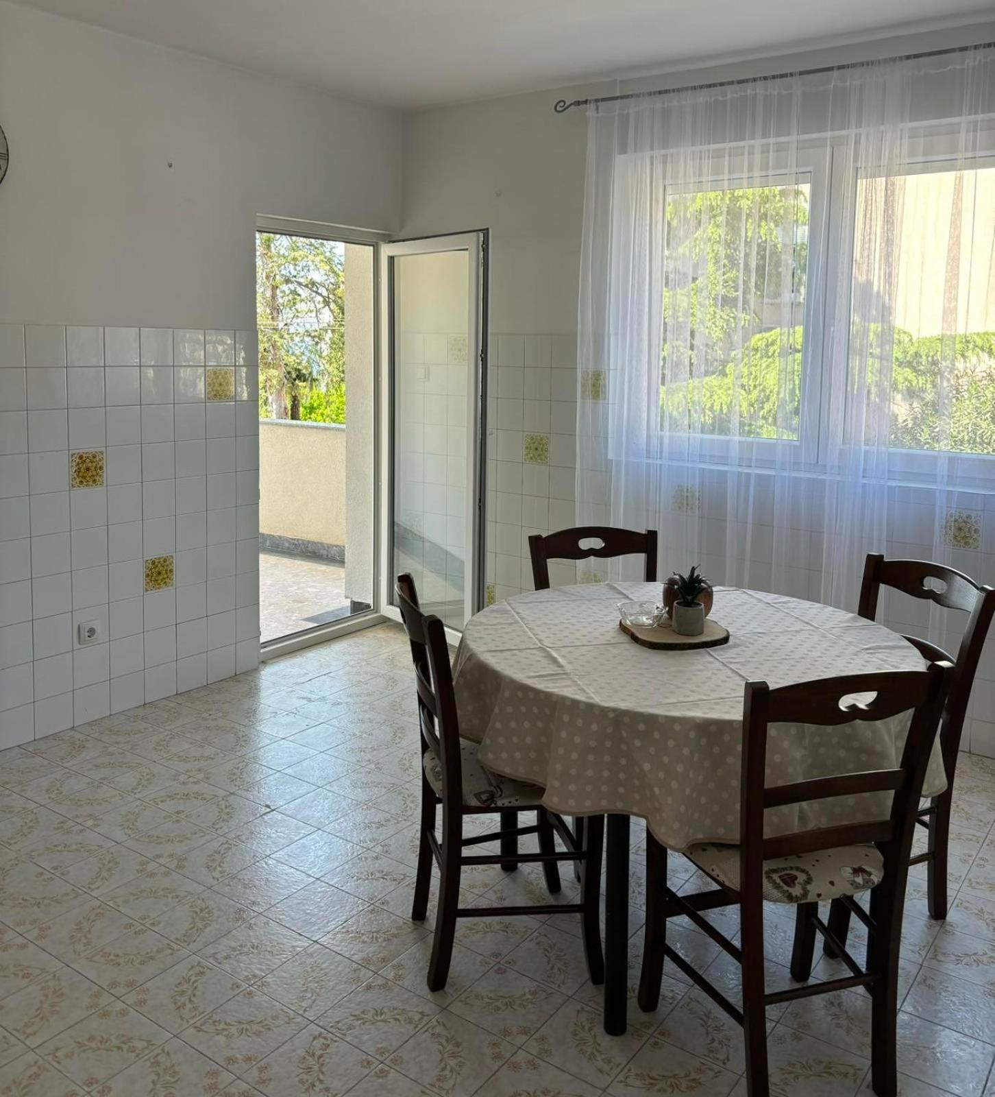 Helen Apartments Crikvenica Eksteriør bilde