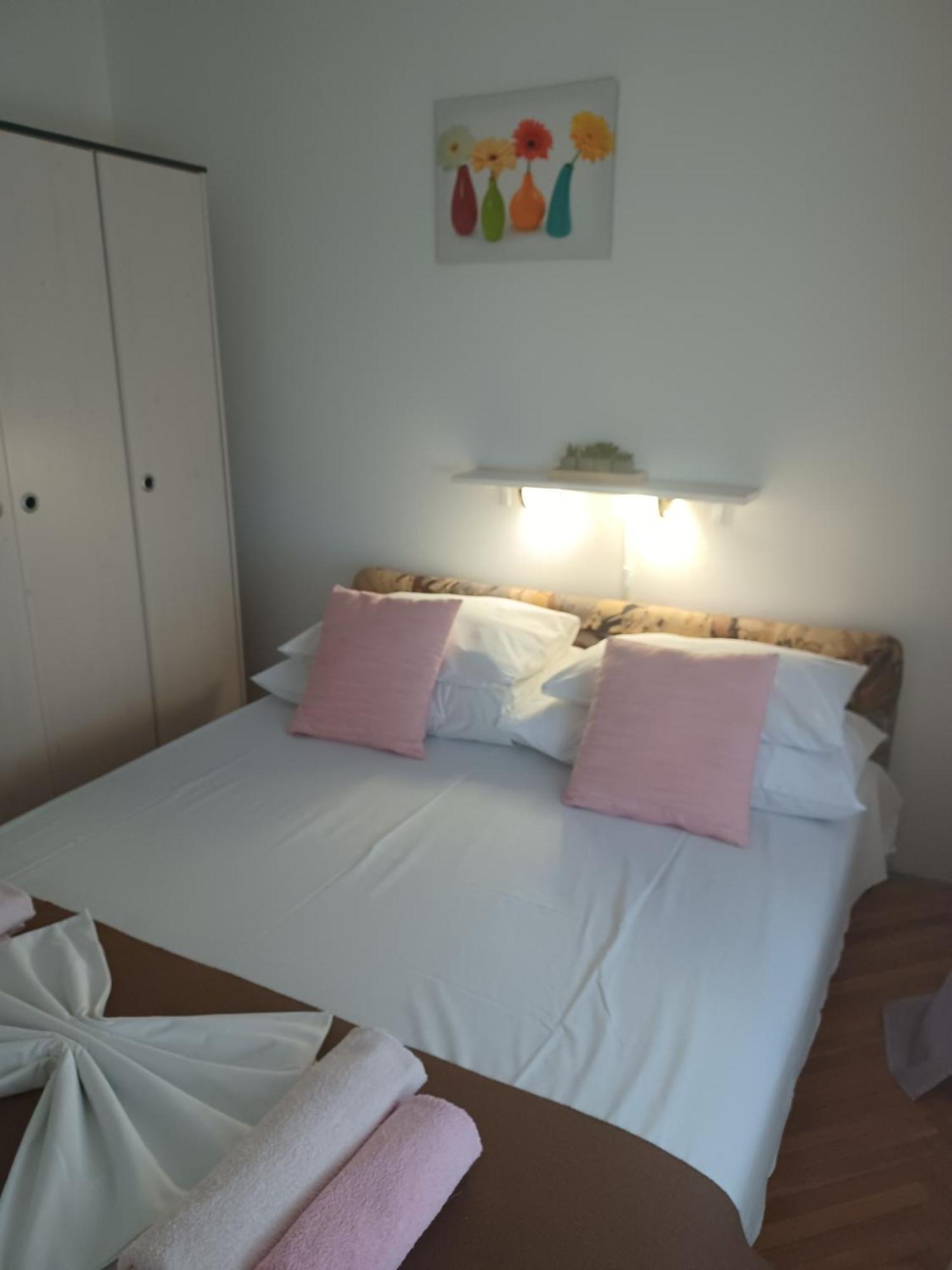 Helen Apartments Crikvenica Eksteriør bilde